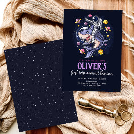 Astronauten rijden op een haai in de ruimte met de kaart