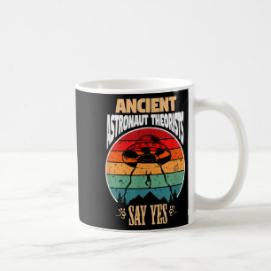 Astronautentheoretici zeggen ja-geschenk voor Astr Koffiemok