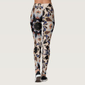 Asymmetrische gotische geometrische mandala crème  leggings (Achterkant)