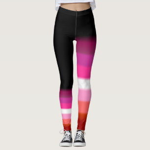 Asymmetrische leggings onder pridevlag van lesbisc
