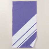 Athletic Fun Paarse Diagonale Witte Racing Stripes Strandlaken (Voorkant)