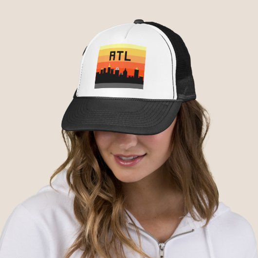 Atlanta met 8 bits Skyline ATL Trucker Pet (In situ)