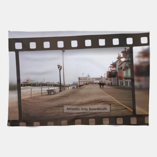 Atlantic City Beach Boardwalk on Film Theedoek (Horizontaal)