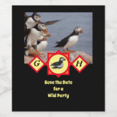 Atlantic Puffin Swimming Cartoon Monogram Foto Wijn Etiket (Enkel label)