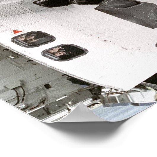 Atlantis-bemanning die naar Mir Space Station kijk Poster (Hoek)