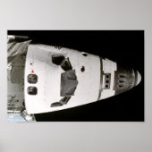 Atlantis-bemanning die naar Mir Space Station kijk Poster (Voorkant)