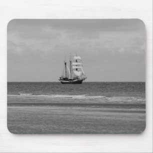 Atlantis Sailing Ship Muismat
