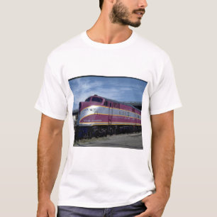 Atlantische kustlijn EMD E-6A_Trains T-shirt