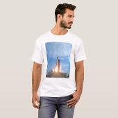 Atlas Agena doelt op het opheffen van voertuigen v T-shirt (Voorkant volledig)