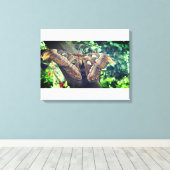 Atlas Moth Canvas Afdruk (Insitu (Houten vloer))
