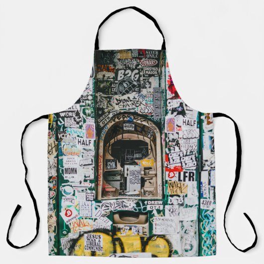 ATM-MACHINE MET GRAFFITI SCHORT (Voorkant)