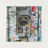 ATM-MACHINE MET GRAFFITI WANDKLEED (Voorkant)