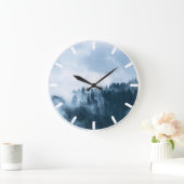 Atmosferische mist boven een bos grote klok (Huis)