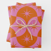 Atomische Starbursts op Roze Oranje Scallop Shapes Inpakpapier Vel (In situ)