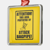 Attack Bagpipe Metalen Ornament (Links)