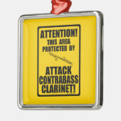 Attack Contrabass Clarinet Metalen Ornament (Links)