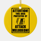 Attack Melodeon Keramisch Ornament (Voorkant)