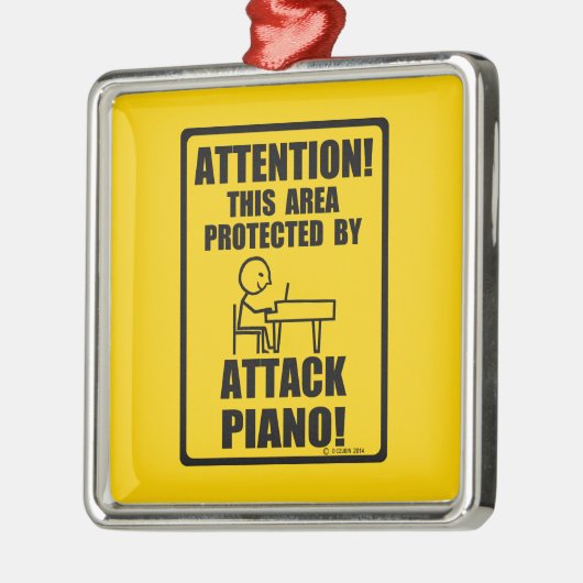 Attack Piano Metalen Ornament (Links)