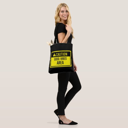 Attentie Goede Vibes Gebiedsteken Tote Bag (Op model)