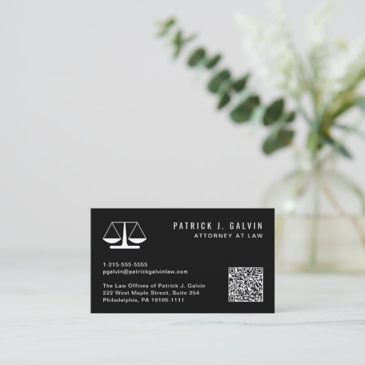 Attorney Professional QR-code zwart Visitekaartje (Staand voorkant)