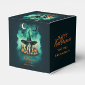 Attractive & Mystical Halloween Witch Conjures Bedankdoosjes (Achterkant)