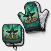 Attractive & Mystical Halloween Witch Conjures Ovenwant & Pannenlap Set (Voorkant / Achterkant)