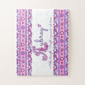 Aubrey-naam: roze paarse puzzel (Verticaal)