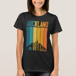 Auckland New Zealand Retro  Sunset Skyline T-shirt