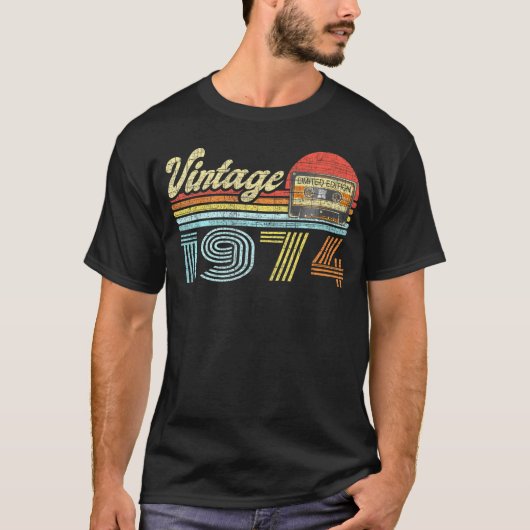 Audiocassette sinds 1974 48ste verjaardag t-shirt (Voorkant)
