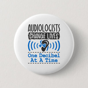 Audiologen veranderen tegelijk één decibel ronde button 5,7 cm