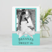 Audrey Blauwgroen White Bow Modern Sweet 16 Foto Kaart (Staand voorkant)