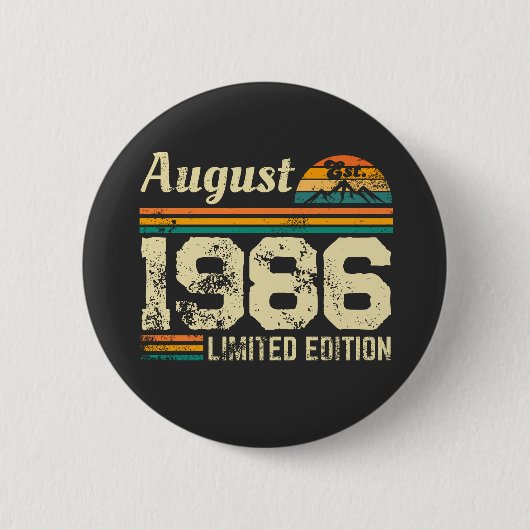 August Verjaardag Aangepast Jaar Ronde Button 5,7 Cm (Voorkant)