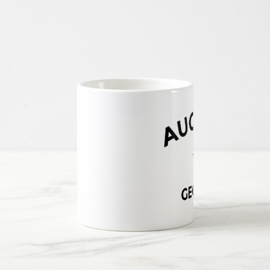 Augusta Georgia Mok (Center)