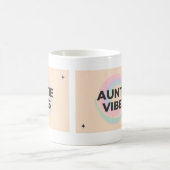Auntie Vibes Mug – Pastel Abstract Aesthetic Koffiemok (Center)