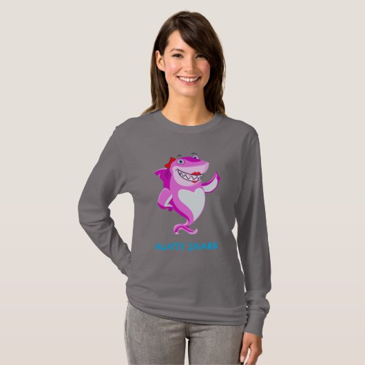 Aunty Shark | Funny Personalized T-shirt (Voorkant volledig)