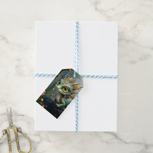 Auren – Kleine Smaragd Bosdraak Cadeaulabel (Met Touw)