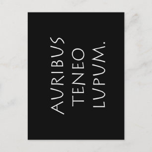 Auribus teneo lupum briefkaart