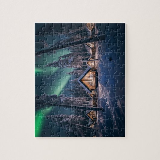 Aurora borealis boven winterhut legpuzzel (Verticaal)