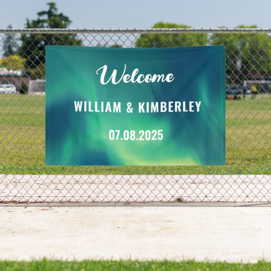 Aurora Borealis Northern Lights Green Wedding Spandoek (Insitu)