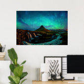 Aurora Borealis op Kirkjufall Mountain in IJsland Poster (Thuiskantoor)