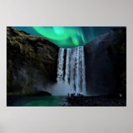 Aurora Borealis op Waterfall Skógafoss, IJsland Poster