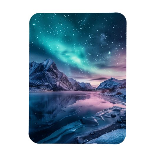 Aurora Borealis over besneeuwd berglandschap Magneet (Verticaal)
