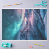Aurora Borealis over besneeuwd berglandschap Tissuepapier (Craft)