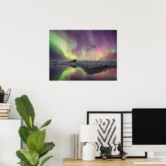 Aurora Lights Reflecteren in Lagoon Poster (Thuiskantoor)