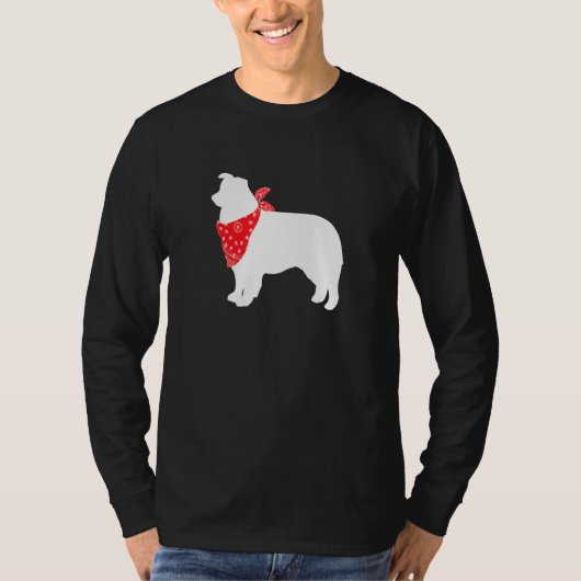 Aussie Australian Shepherd Dog Wearing Red Bandana T-shirt (Voorkant)