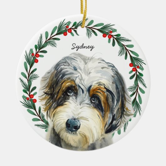 Aussiedoodle Kerstkrans gepersonaliseerd Keramisch Ornament (Voorkant)