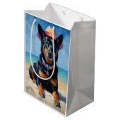 Australian Kelpie op het strand, hondenliefhebbers Medium Cadeauzakje (Achterkant Gekanteld)