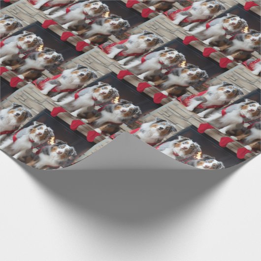 Australian Shepherd bij de open haard Kerstmis Cadeaupapier (Hoek)