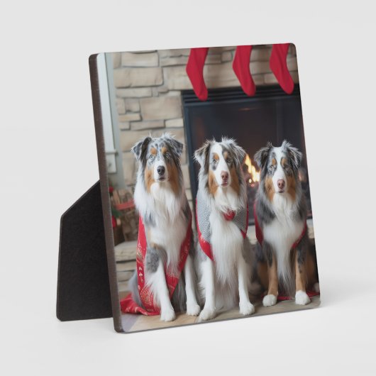 Australian Shepherd bij de open haard Kerstmis Fotoplaat (Voorkant)