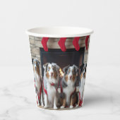 Australian Shepherd bij de open haard Kerstmis Papieren Bekers (Voorkant)